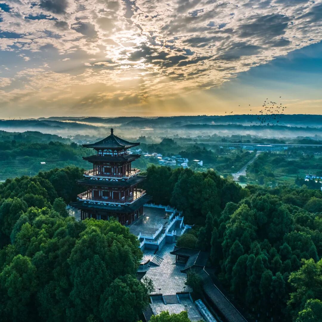 中国最牛的城市：竟有14个火车站、3个高铁站，一座飞机场！李白疯狂表白，不输成都，却鲜为人知