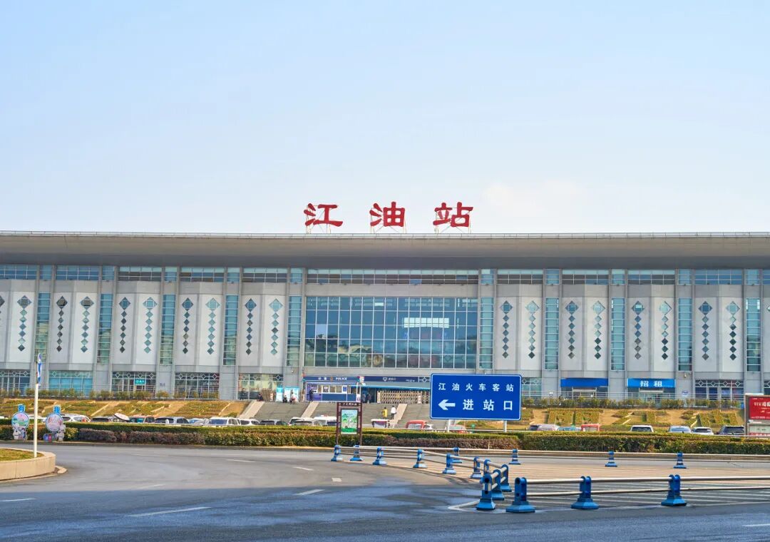 中国最牛的城市：竟有14个火车站、3个高铁站，一座飞机场！李白疯狂表白，不输成都，却鲜为人知