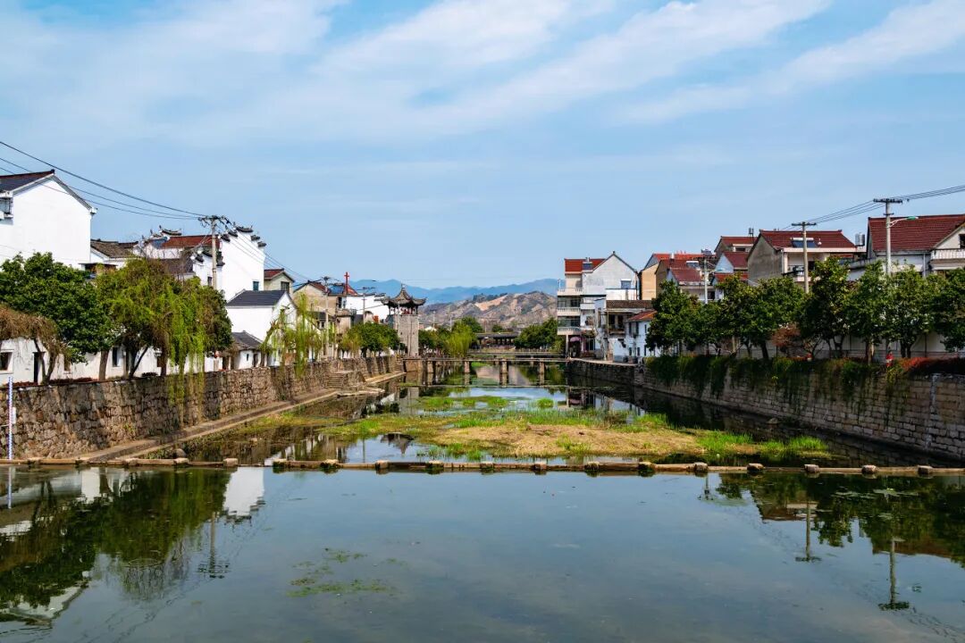 距杭州40min！它被评为全球美食NO.1小城，人均100连吃3天还能不重样，99%的人却都读错了名字！