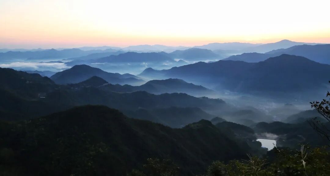 距杭州40min！它被评为全球美食NO.1小城，人均100连吃3天还能不重样，99%的人却都读错了名字！