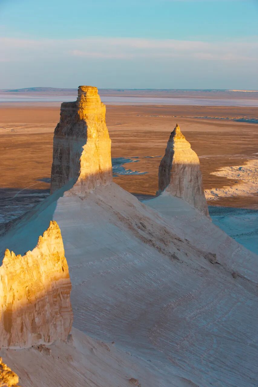 世界最“难去”的国家，对中国免签了！美女如云，景色不输瑞士，汽油2.5元一升，国内坐车35元就能去......