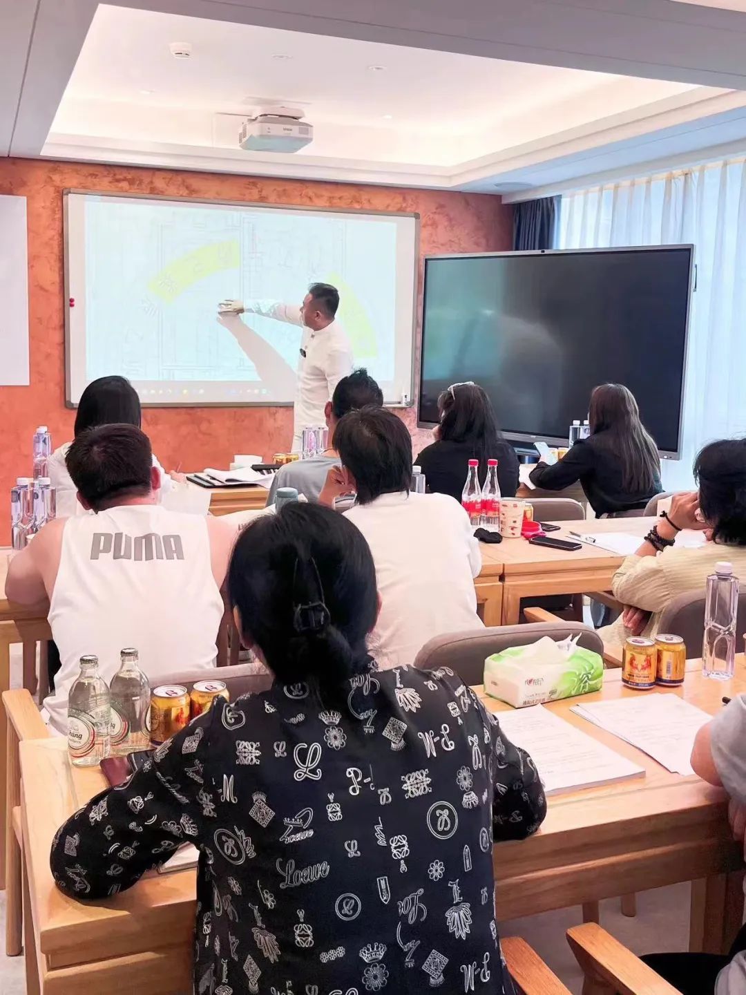 看家护院是什么生肖动物_护院的动物十二生肖_十二生肖看家守院