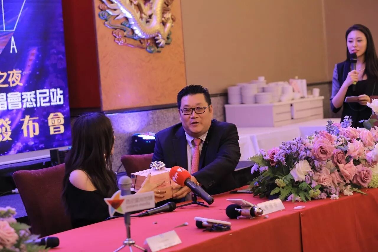 %name 蔡健雅“列穆尼亚”新闻发布会顺利举行！ 快来找找你在不在大合影中！