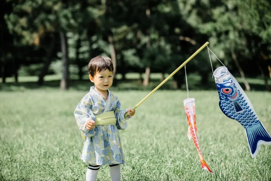 「陪睡一晚，得一條裙子」竟6成未成年女孩陷入坑騙圈套：為什麼我們會養出「心窮」的孩子？！ 親子 第14張