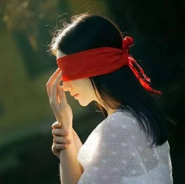 一个人是不是很穷，看他的微信就明白了