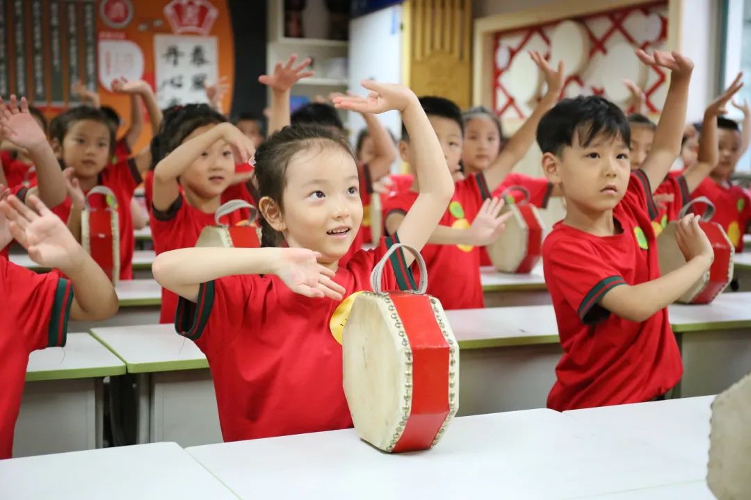 南上山街小学2020招生_上山街南小学校长是谁_南上山街小学