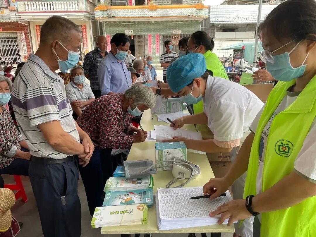 新血压计怎么打开医共体慢病管理新模式 ｜ 址山镇高血压管理患者免费在家中用上了智慧血压计_https://www.jmylbn.com_新闻资讯_第5张