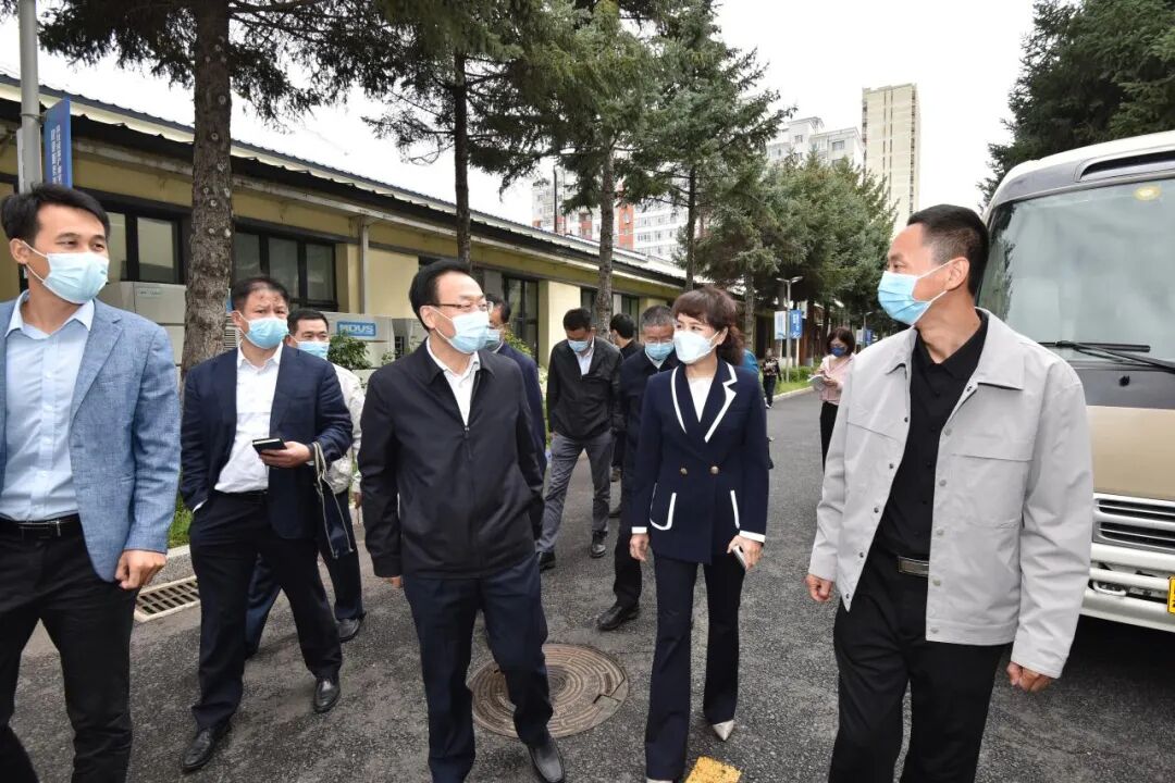 省委常委、统战部部长、省政协党组副书记徐建国深入包联企业哈尔滨芯明天科技有限公司走访调研