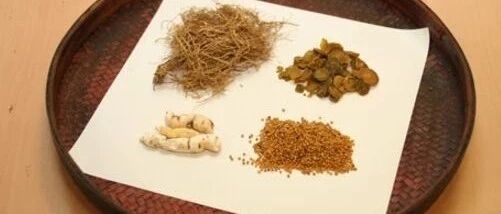 带孩子贴三伏贴之前，先温习一下去年这件事