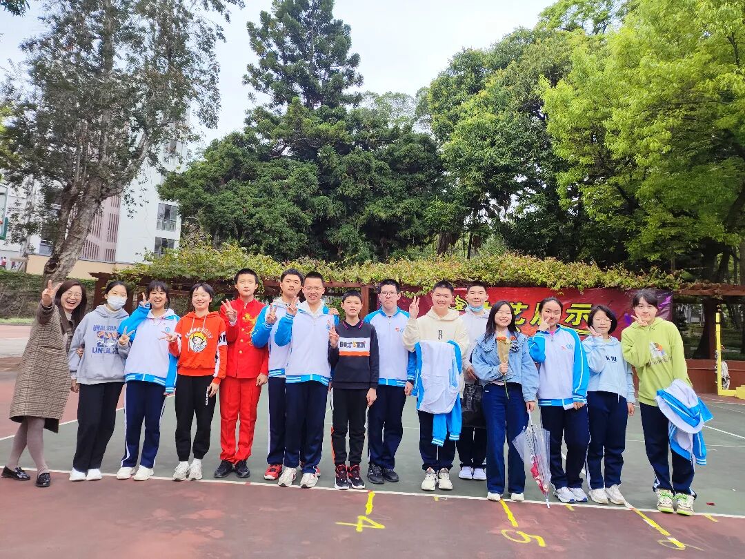 快乐崇拜歌词英文读法_快乐崇拜歌词_快乐崇拜 歌词