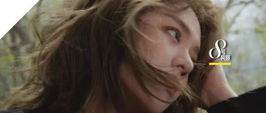 靠“恋情”的影后？