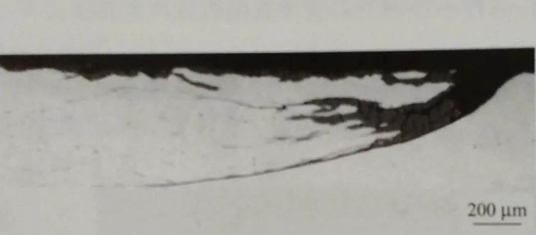 热轧钢板缺陷——钢板裂纹实例分析图