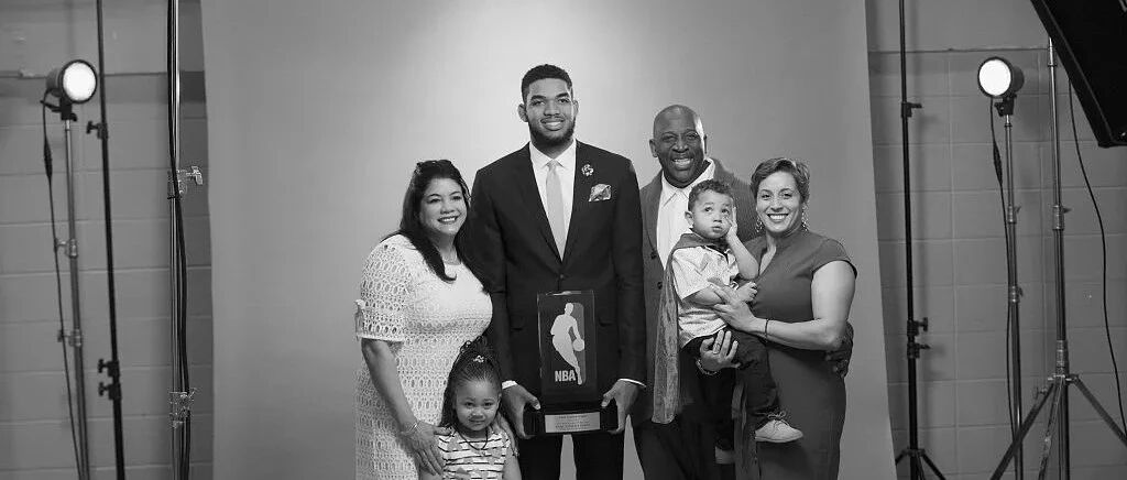 噩耗！6位家人相继去世！NBA全明星中锋彻底绝望，请不要再伤害他了