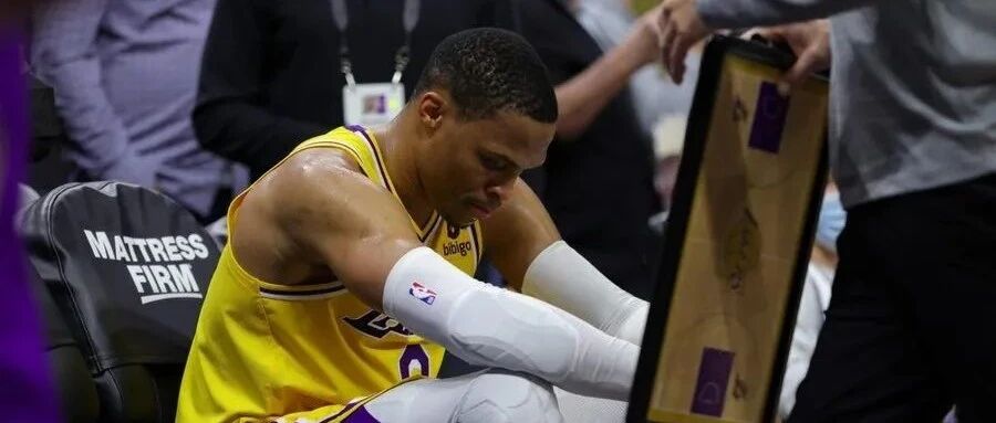 唉，没救了！威少正式被放弃了…