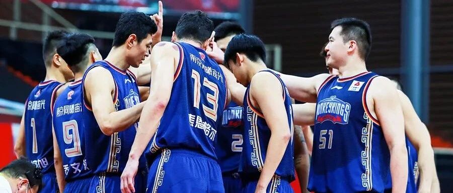 太炸了，0.8秒绝杀！本赛季第一次绝杀！别再骂他们是网红了…