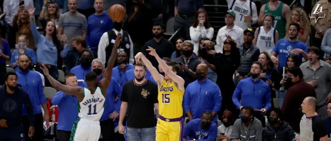 牛逼！湖人绝杀！0.9秒绝杀！大心脏啊…