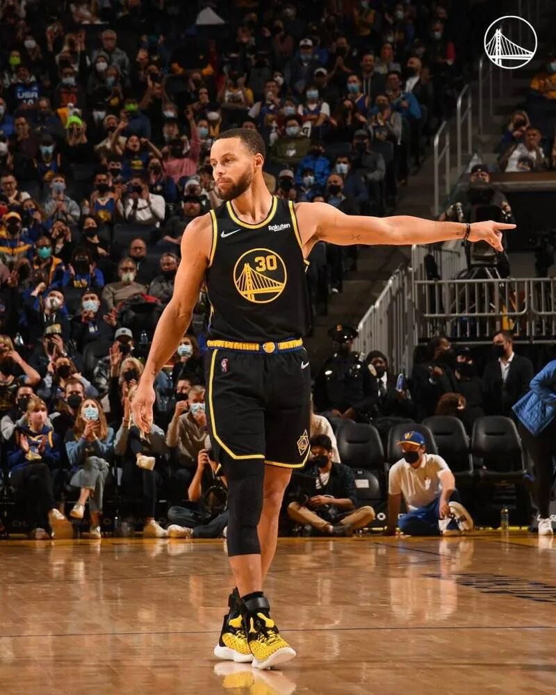 我们永远相信库里!-友友