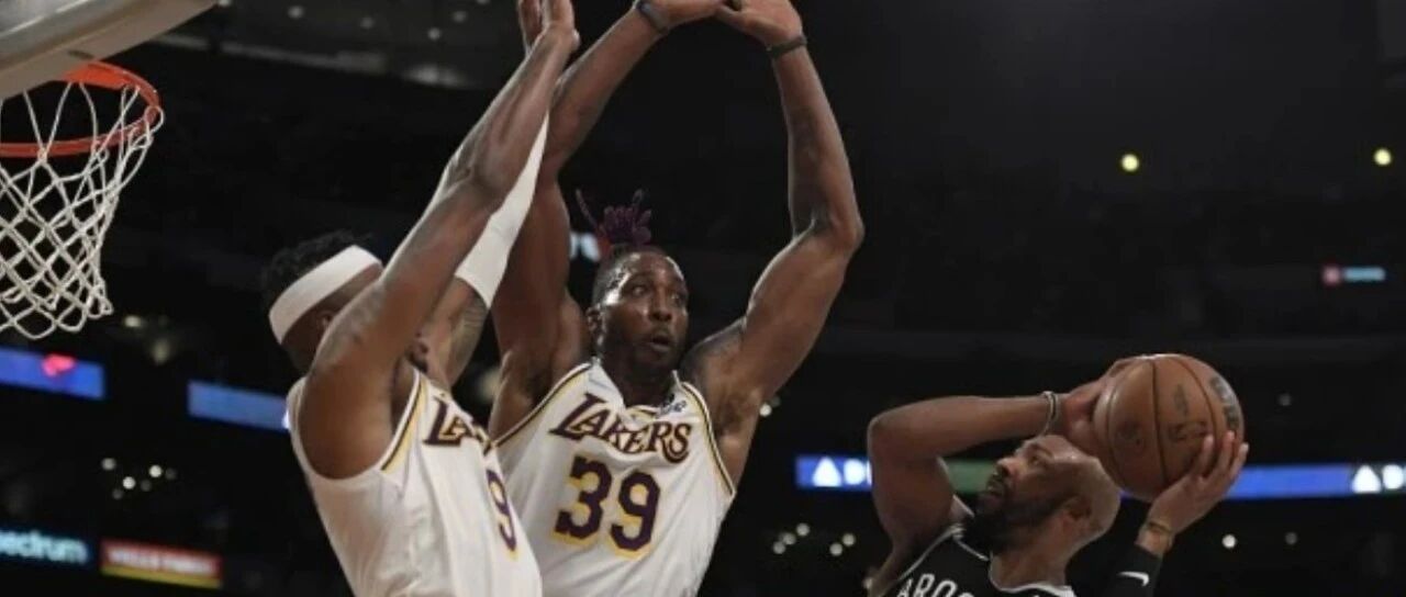 11人退赛！狂输25分！湖人第一场比赛就输了！哈登把霍华德罚出场...