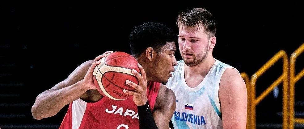 狂虐！35分大胜日本！太狠了啊，40分钟轰下116分…