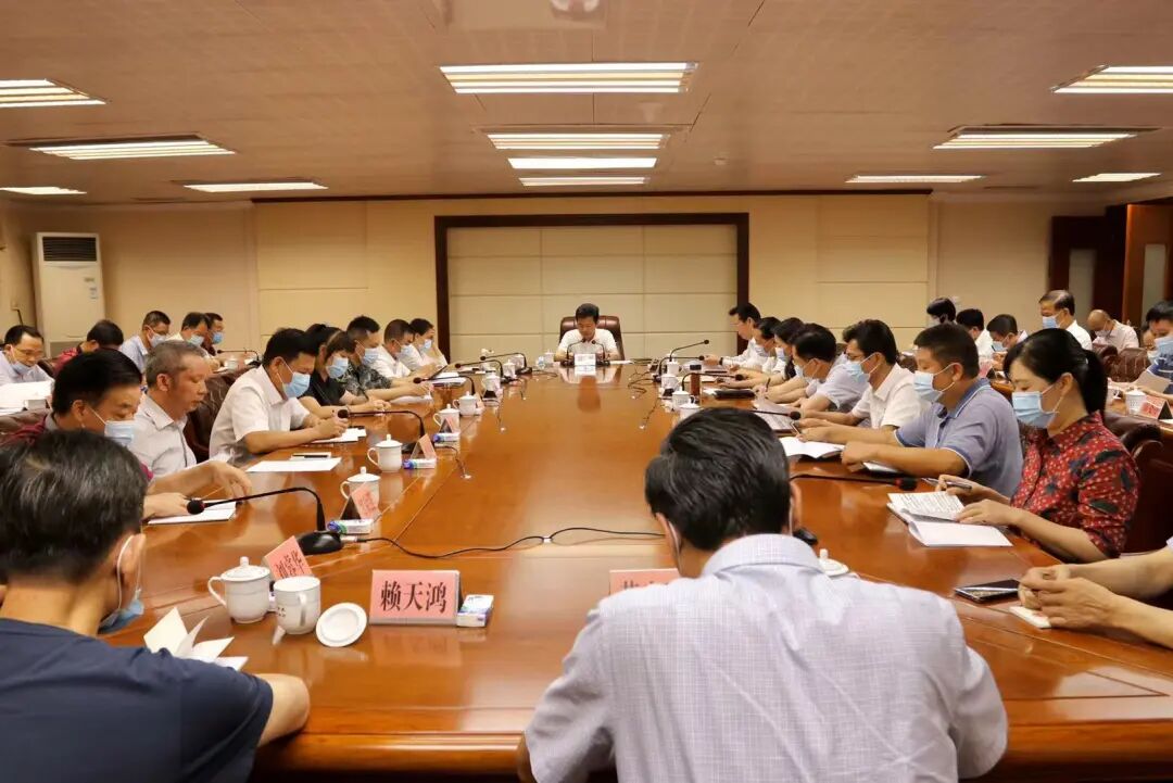 市委理论学习中心组举行党史学习教育专题学习研讨会