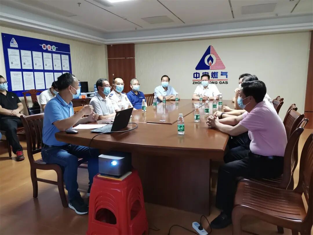 生产和新冠病毒疫苗接种工作资讯二我市领导黄锐亮,魏智勇等参加活动