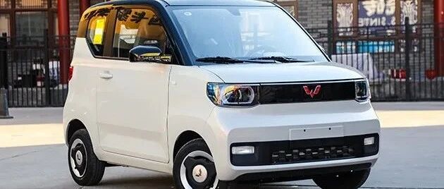 16个月卖50W+台还不够 宏光MINIEV马卡龙秋色到店