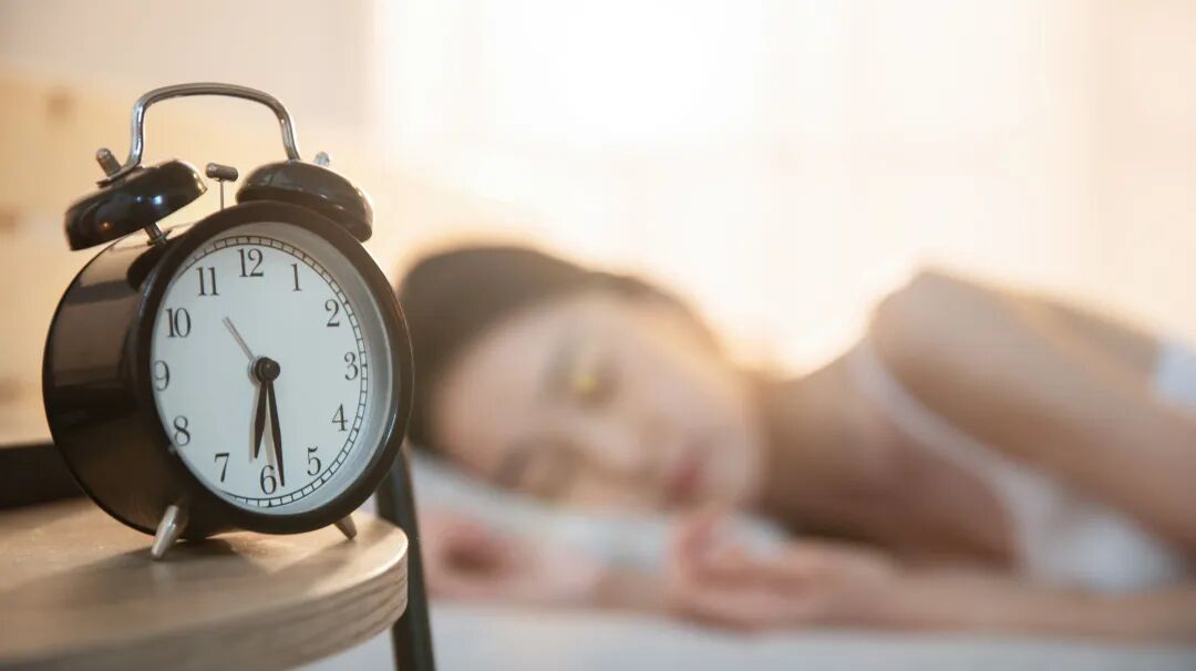 一闭眼就梦魇？整夜似未眠，真相或许并非你所想，背后原因令人意外