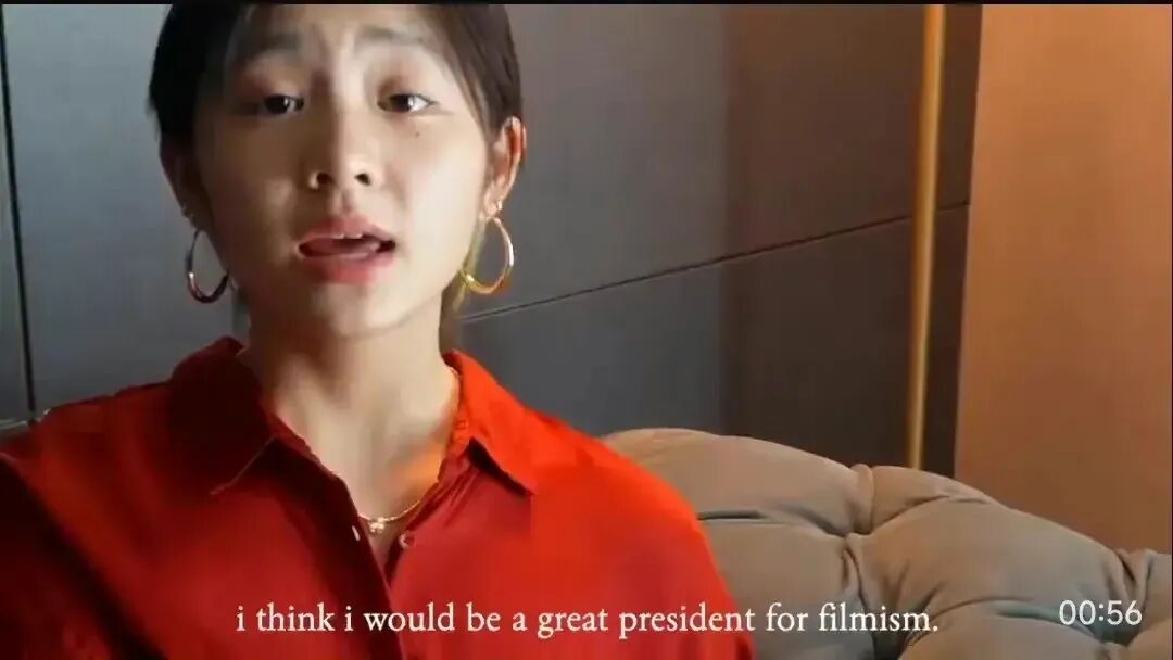 李亚鹏再婚后，李嫣敞开衬衫露身材晒性感大尺度照，画王菲合影，背后真实原因是这样？（组图） - 45