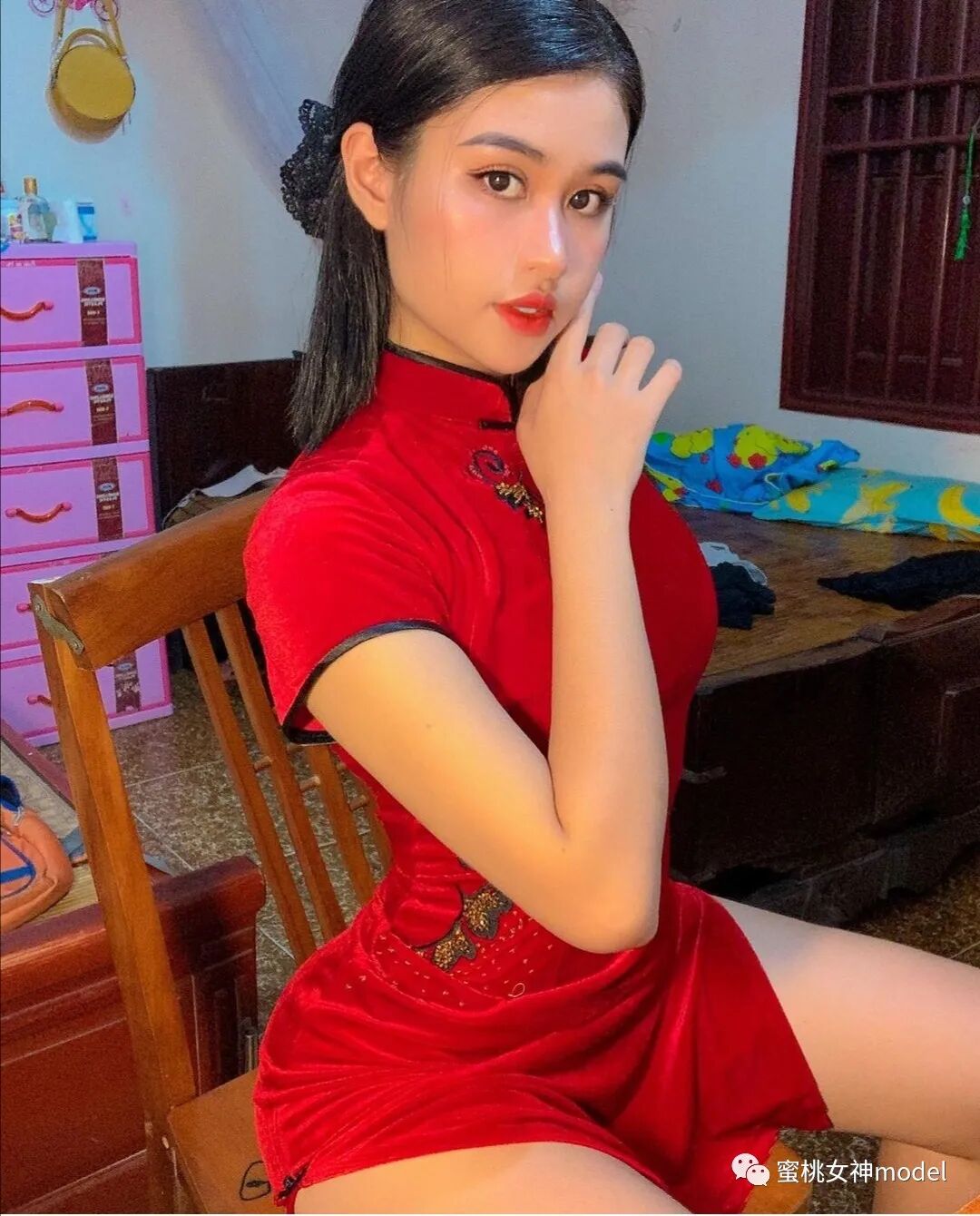 【美女】103围度甜妹腰臀比0.6，绝绝子辣妹都在健身房偷偷搬铁？（组图） - 19