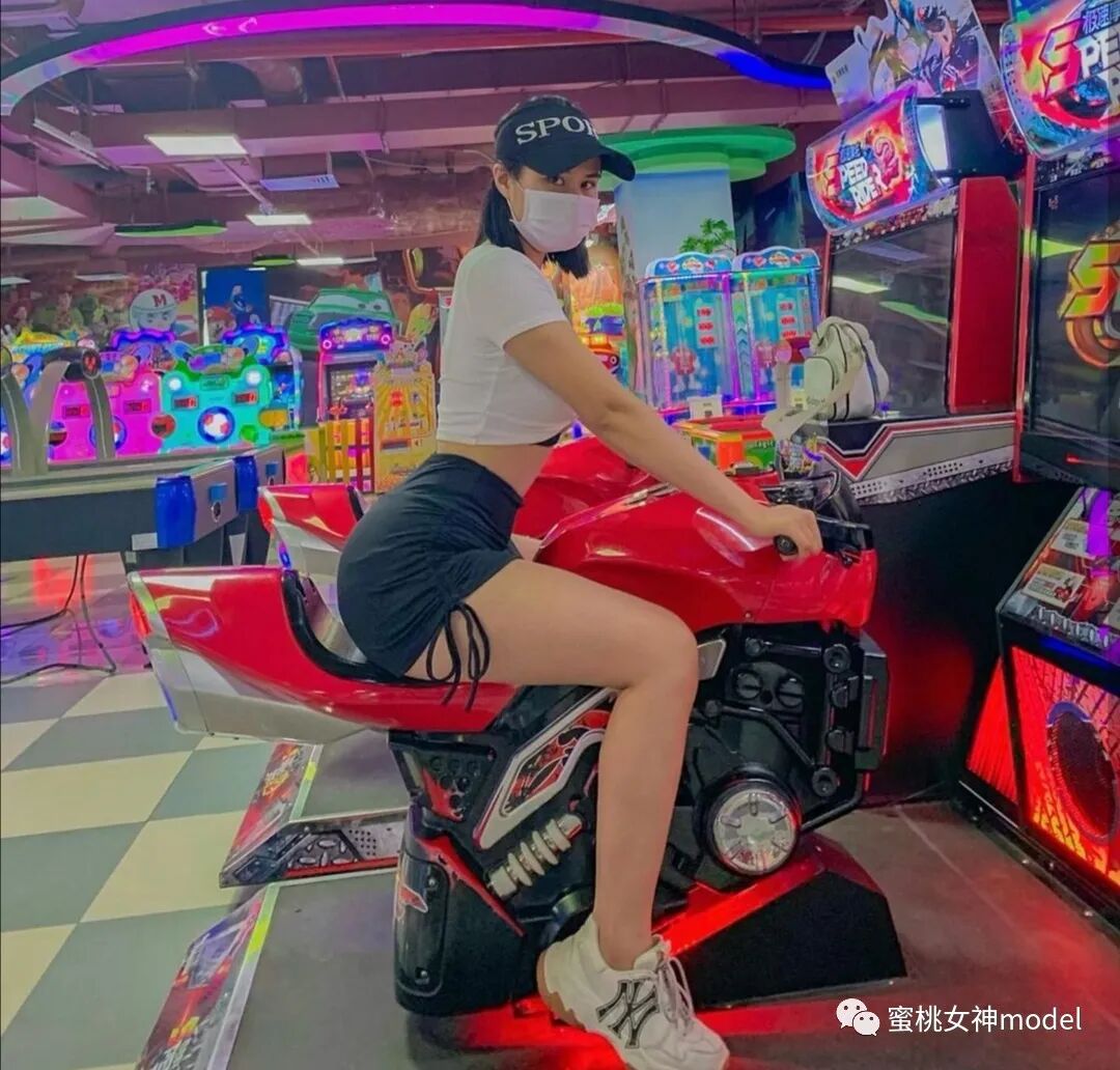 【美女】103围度甜妹腰臀比0.6，绝绝子辣妹都在健身房偷偷搬铁？（组图） - 28