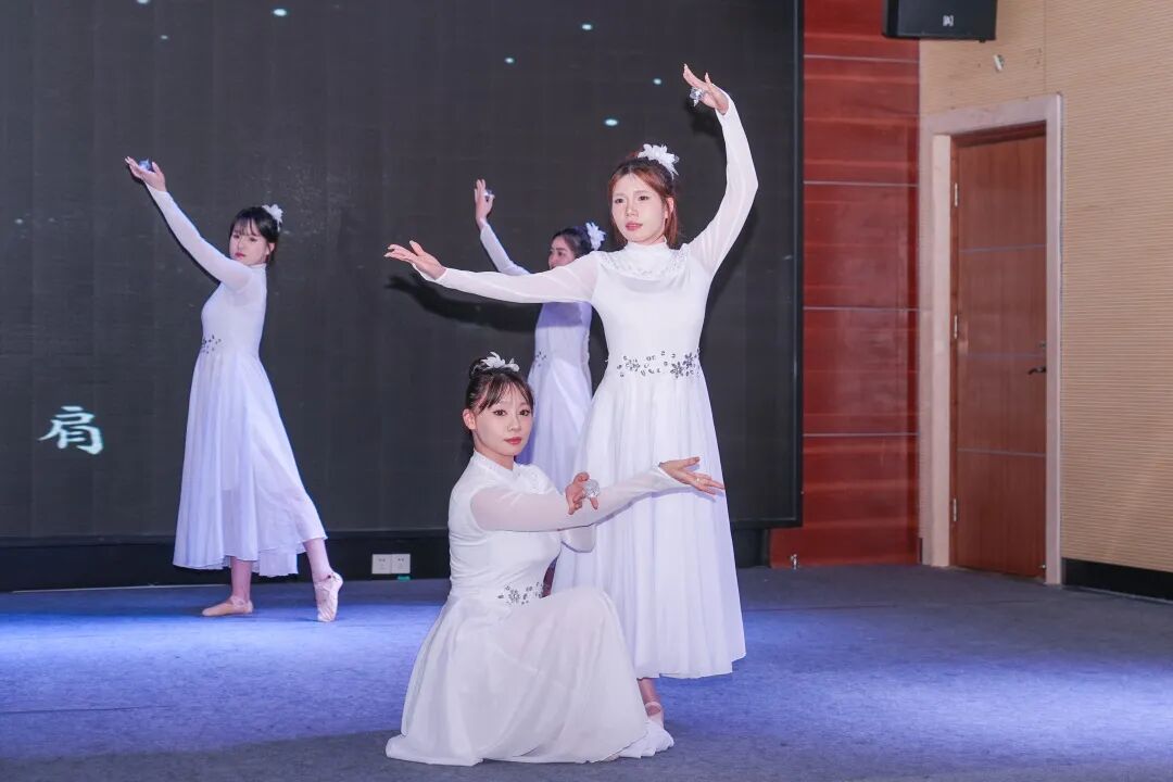 DSC01181__13616185.jpg