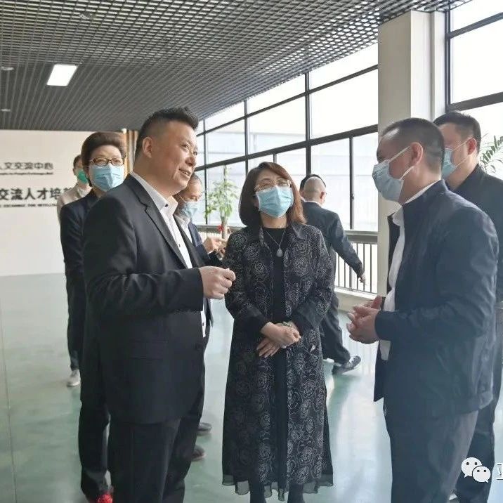 全国政协常委、浙江省政协副主席、民革省委会主委吴晶一行莅临betway88西汉姆网页装备集团走访调研
