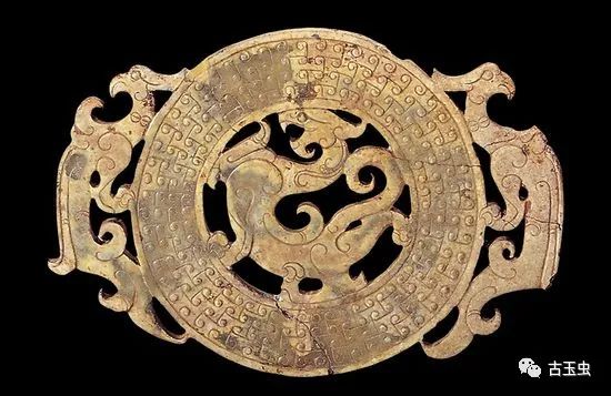 一条龙1250万，碎拼玉璧2300万，魔幻的2021年！ - 全民收藏网