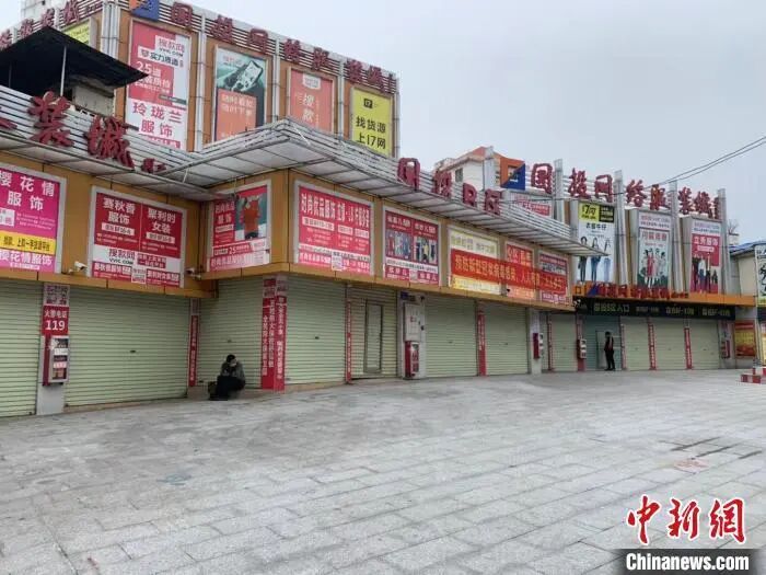 服装业收入或蒸发4000亿！你多久没买新衣服了？|服装业收入或蒸发4000亿！你多久没买新衣服了？