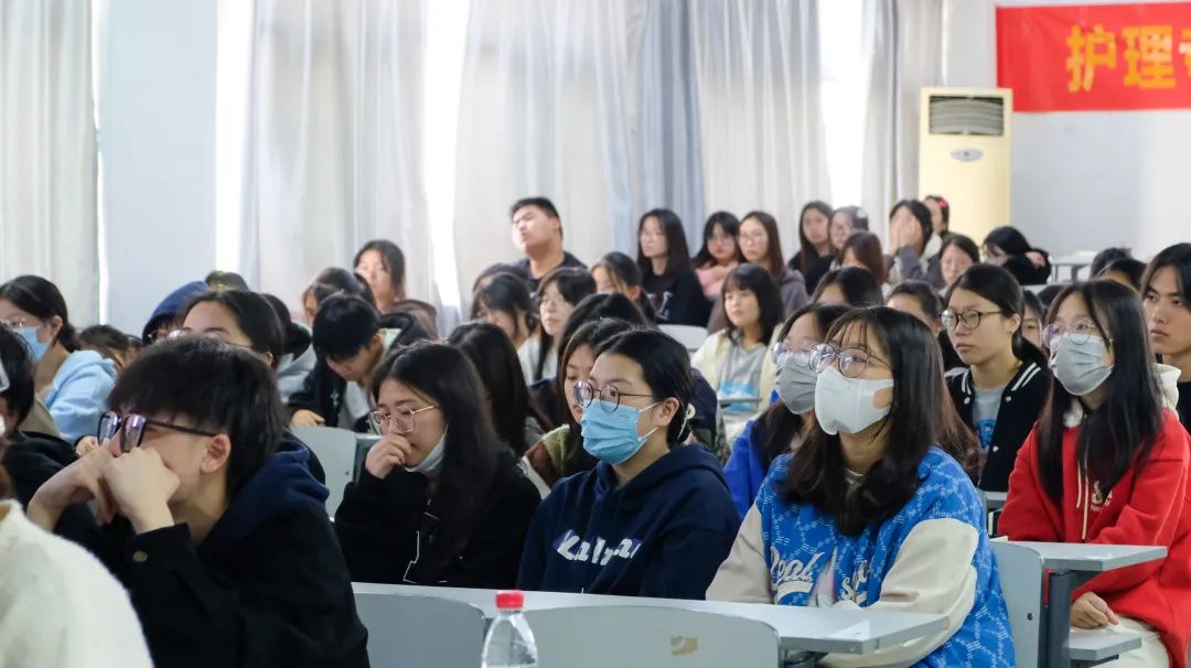 浙江三联专修学院举办优秀护理实习生实习经验分享会