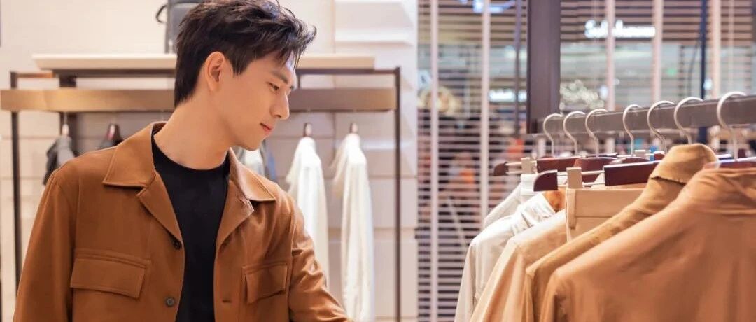 李现给自己“定制”了一套杰尼亚，众人刷屏梦回韩商言！