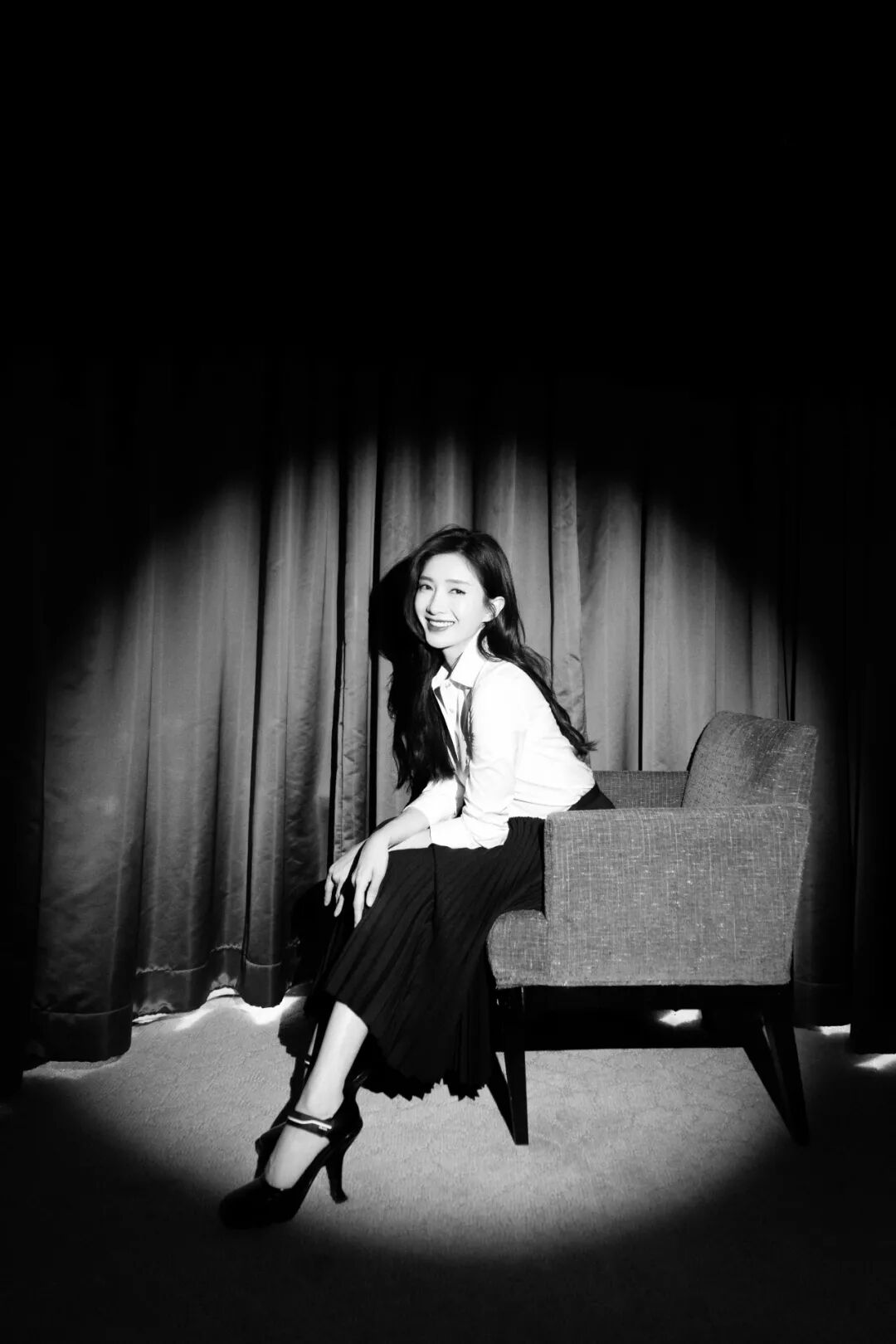 今日份壁纸 江疏影 12 11 Fashionweek微信公众号文章