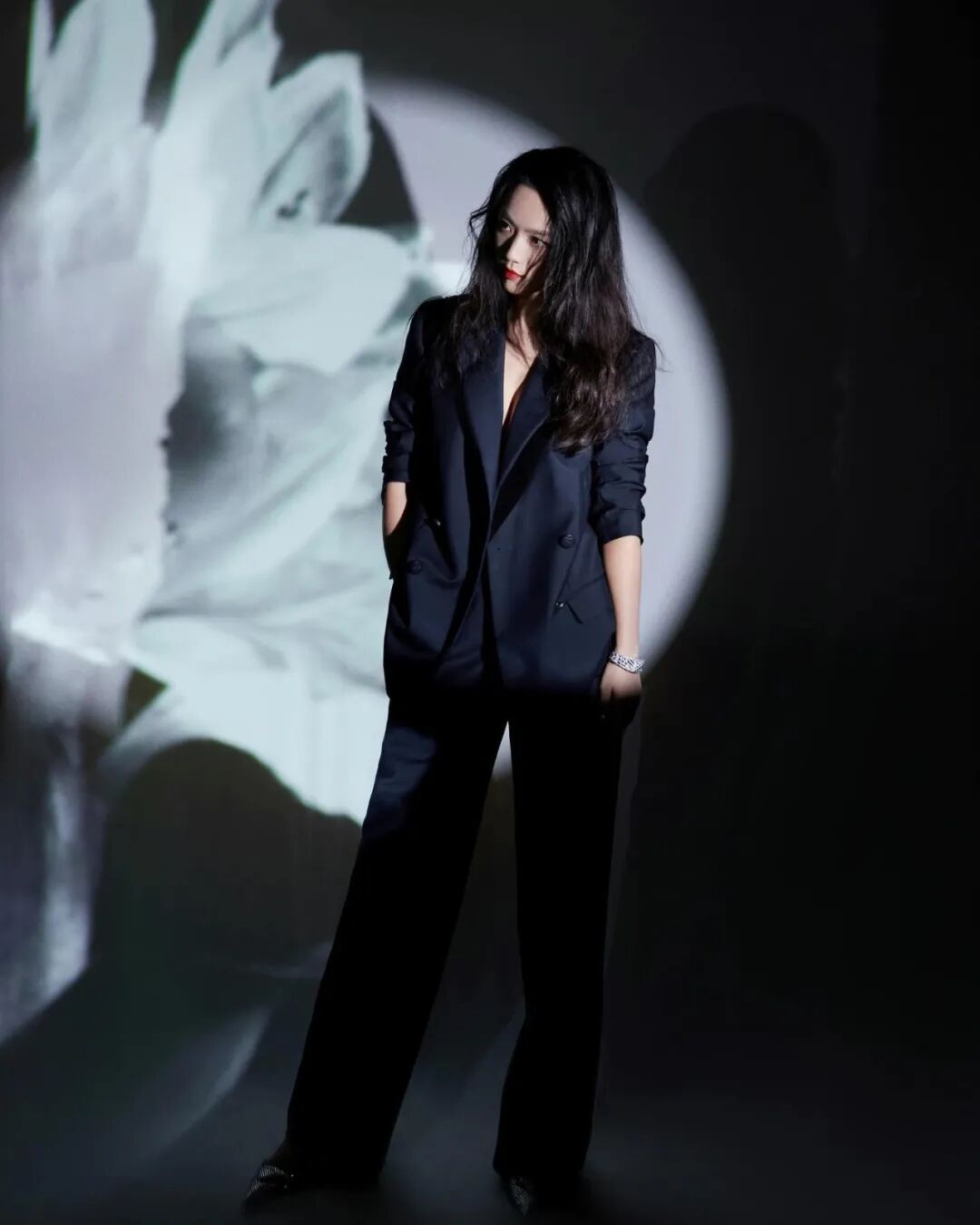 不费力的时髦到底是什么看到汤唯我有答案了