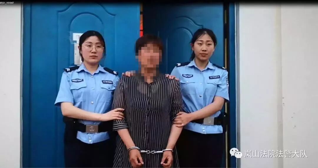 女子大闹岚山法院,被拘留15天!-齐鲁晚报网