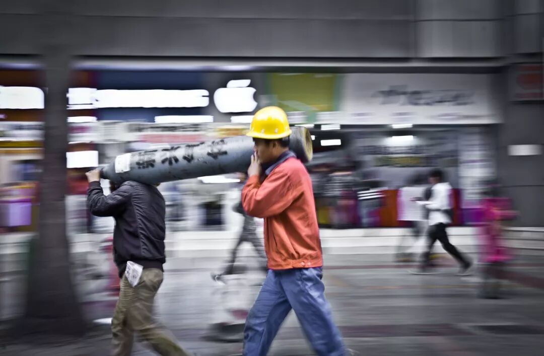 沉迷网络博彩，4个月输光50万：网赌后的他们竟变成了这样