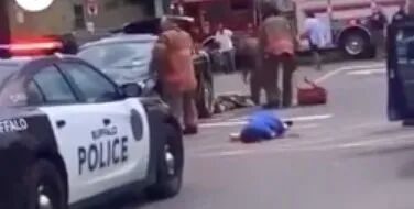 直播杀戮，至少10死3伤！纽约市中心超市惊爆大规模枪击，有人穿军装开枪（视频/组图） - 4