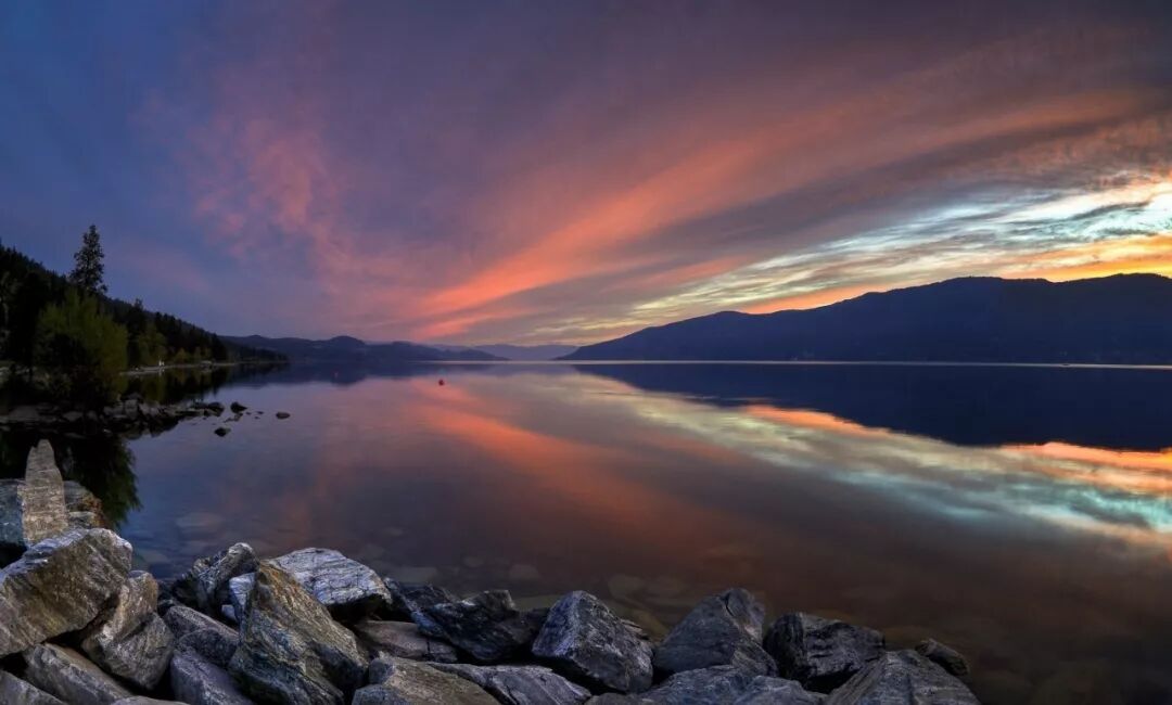 卑诗王冠上的明珠:静谧的奥肯那根湖