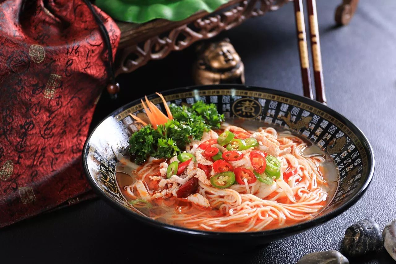 面掌柜美食篇—馋嘴泡椒肉丝面