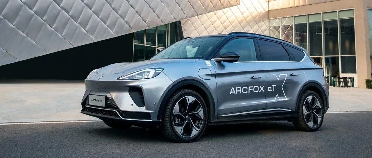 代工奔驰G的麦格纳也生产了这辆车 二十多万就可以买到