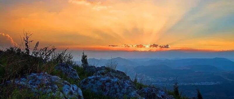 中国18条极致旅行路线，条条惊艳无比，有生之年至少要去一次!