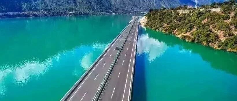 国内唯一不收费的“高速公路”，一路风景如画，有生之年一定要去看看。