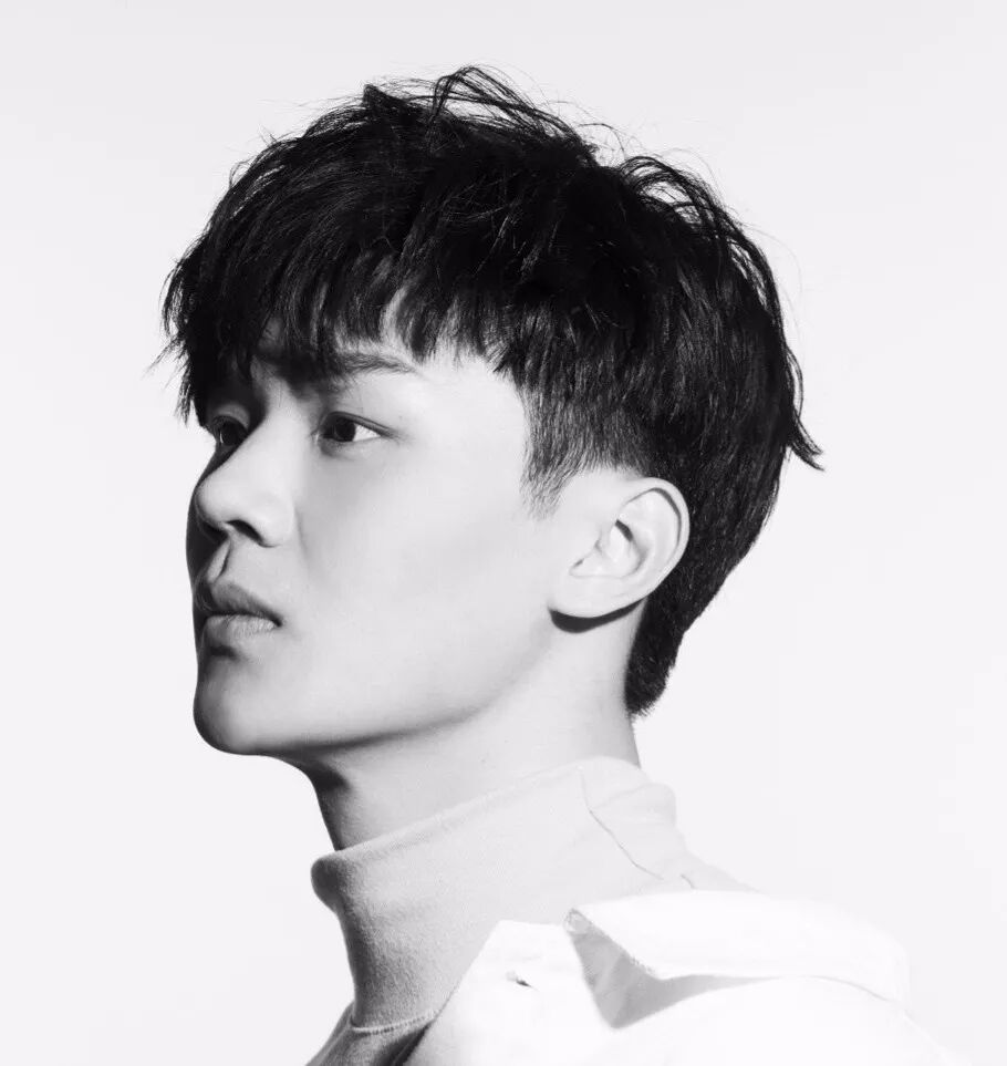 纹理烫最好看的时候_男士定位烫和纹理烫_男生自然卷烫纹理还是定位