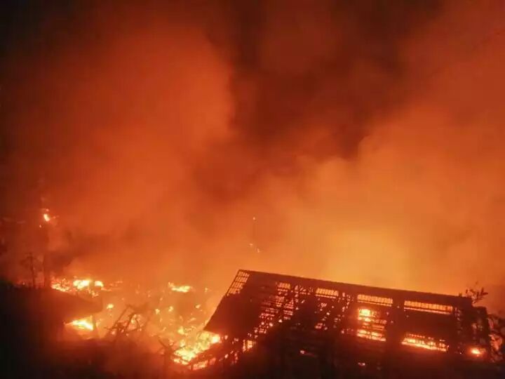 广西北壮第一寨突发大火 灾后现场一片废墟