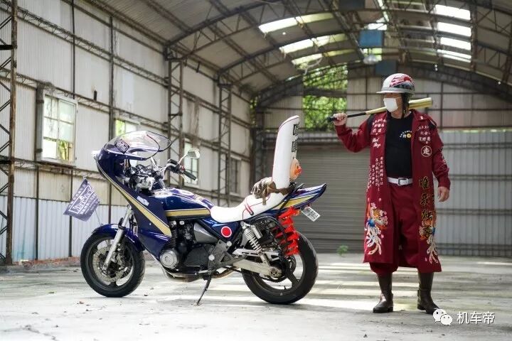 日本暴走族居然这样调戏警察 走火入摩 微文库