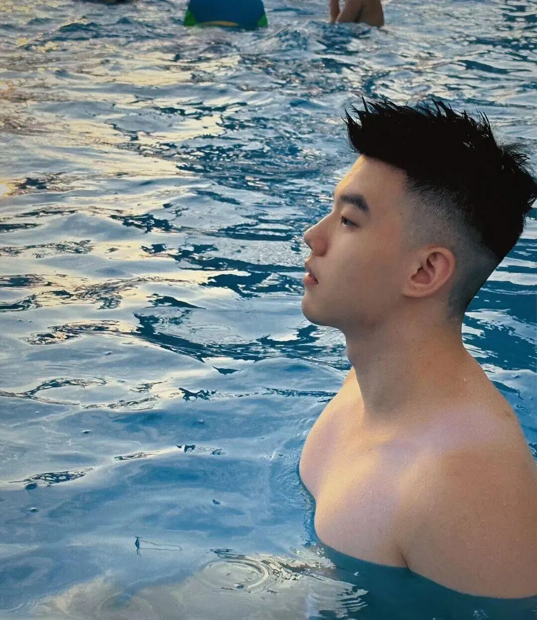 图片[9]-湖南肉壮型肌肉男，气质优零-小蓝短视频